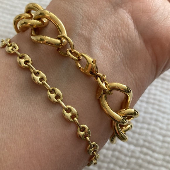 Monet gold bracelet large classic link great to make a charm bracelet - Picture 5 of 6